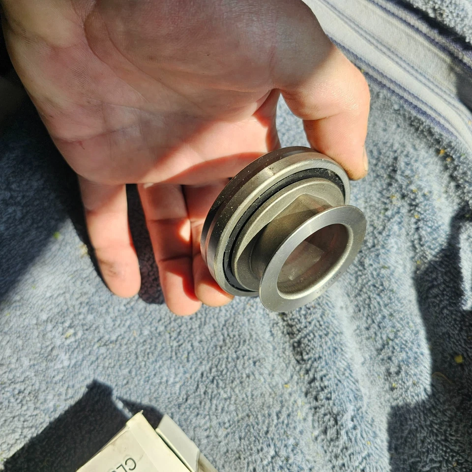 Cojinete de liberación de embrague RBN1716SA para Chevy Corvette Camaro 3 y 4 velocidades Foto 2 de 2