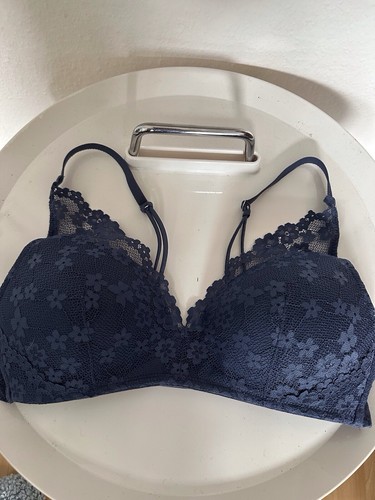 TCM 80 BH Body Essentials Spitze Lace in blau ungetragen - Bild 1 von 3