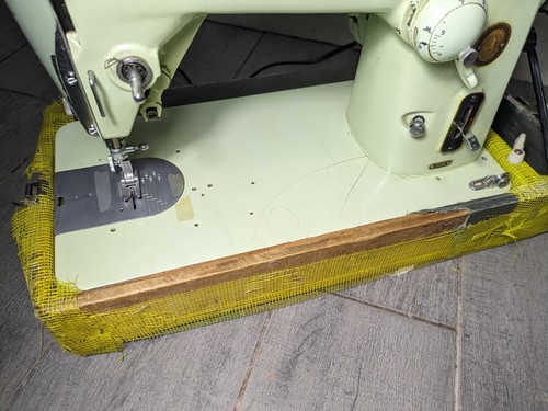 Repair - Vintage Singer Sewing Machine 319W 319 - Green - Picture 8 of 24