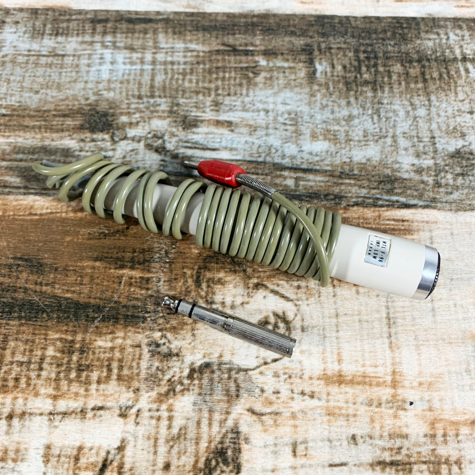 Sony F-96 Dynamic Handheld Wired Microphone & Case