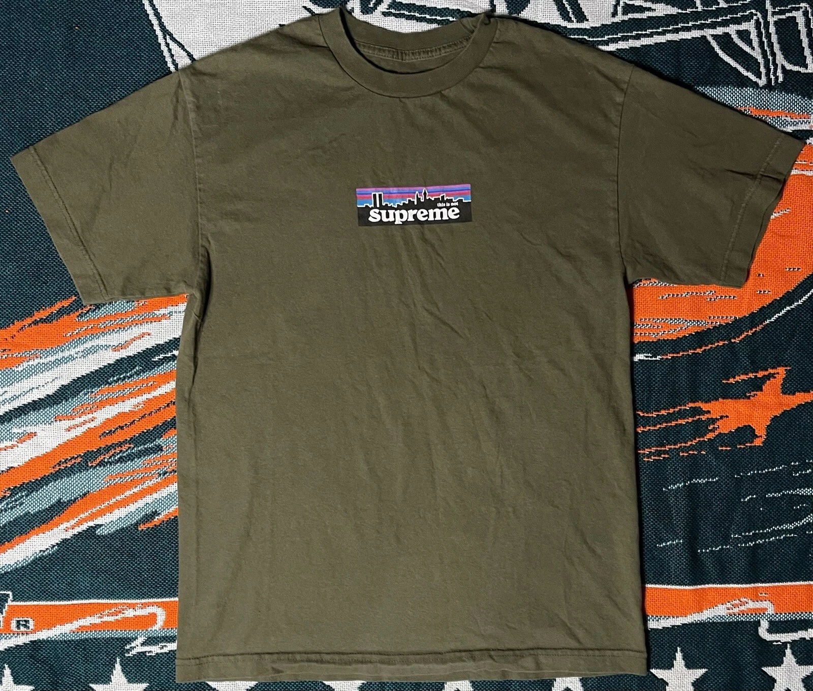 Certains remarquent certains savent que ce n’est pas la boîte suprême logo Patagonia homme taille M ÉCHANTILLON
