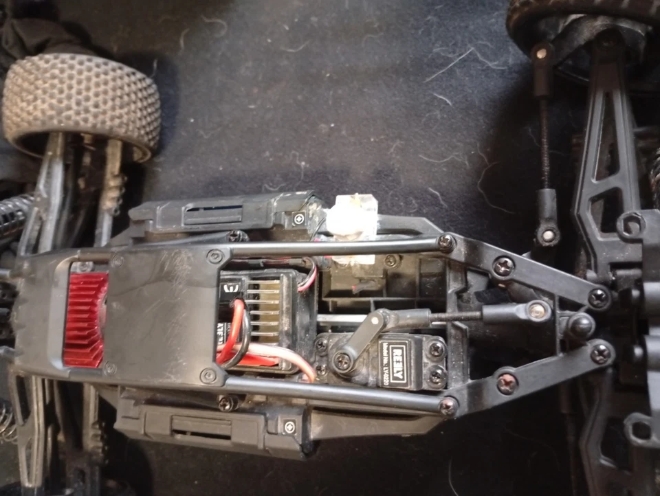 Really Buggy 1/10 Brushless RC Ohne Fernsteuerung Bastelware - Bild 4 von 4