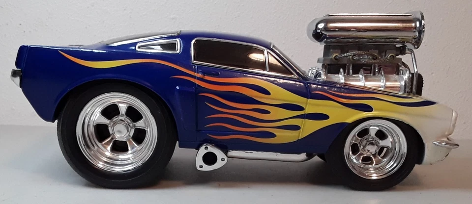 Muscle Machines , 1966 Ford Mustang , 1/18 Scale - Image 2 of 4