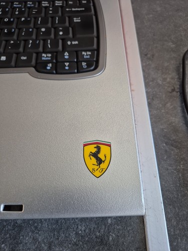 ACER Ferrari 3000 Laptop (SPARES OR REPAIRS) + FAST UK 🇬🇧 POST! - Picture 3 of 9