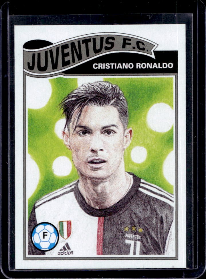 Cristiano Ronaldo 2020 Topps Living UCL #200 Base (Print Run