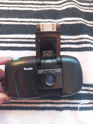 Lotto fotocamera 35mm vintage non testata Kodak Fujifilm Panorama 4 pezzi - Foto 2 di 9