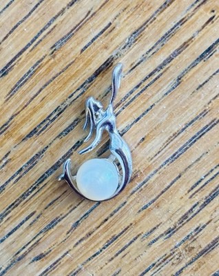 Vintage Natural Freshwater Pearl Mermaid Pendant Necklace Pendant