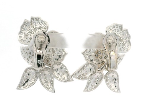 Amazing 18k White Gold 16ctw Round Diamond Covered Large Flower Omega Earrings - Picture 7 of 12