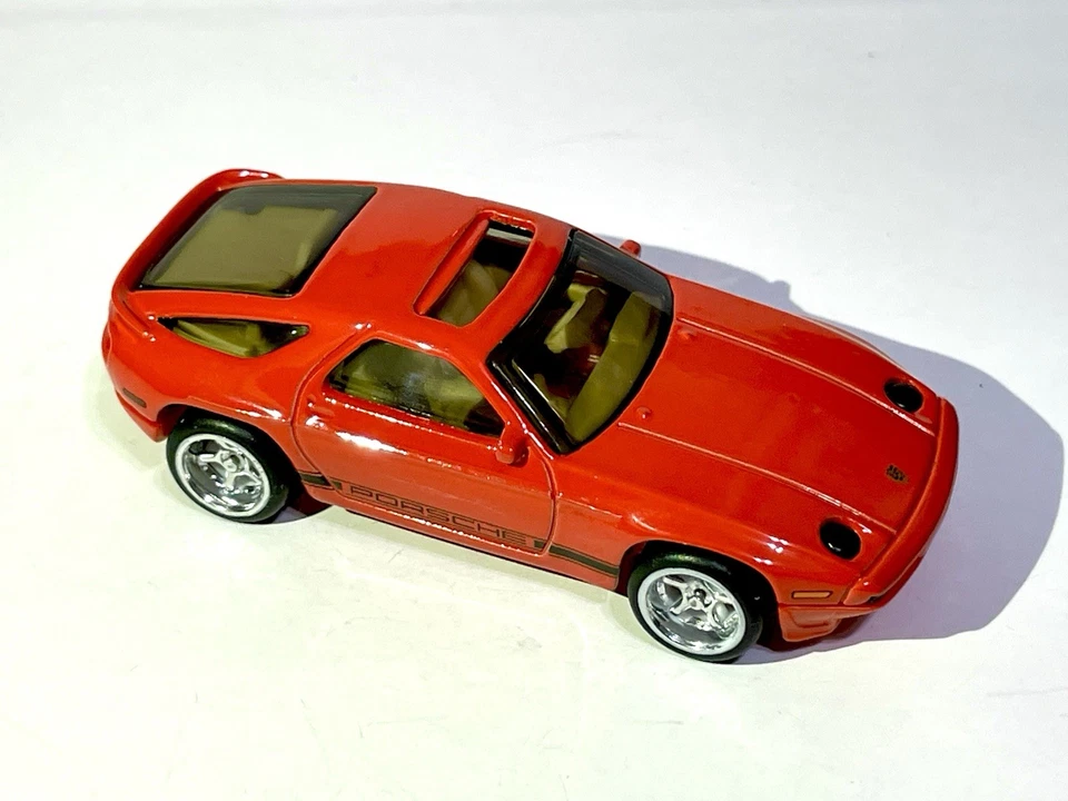 💥 Custom Made With/ Real Riders  Hot Wheels Rare 1983 Porsche 928S Diecast Car - Image 3 of 4