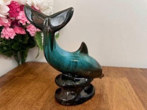 Vintage Blue Mountain Pottery Dolphin Figurine – Canadian Green Drip Glaze – Mid - Picture 4 of 10