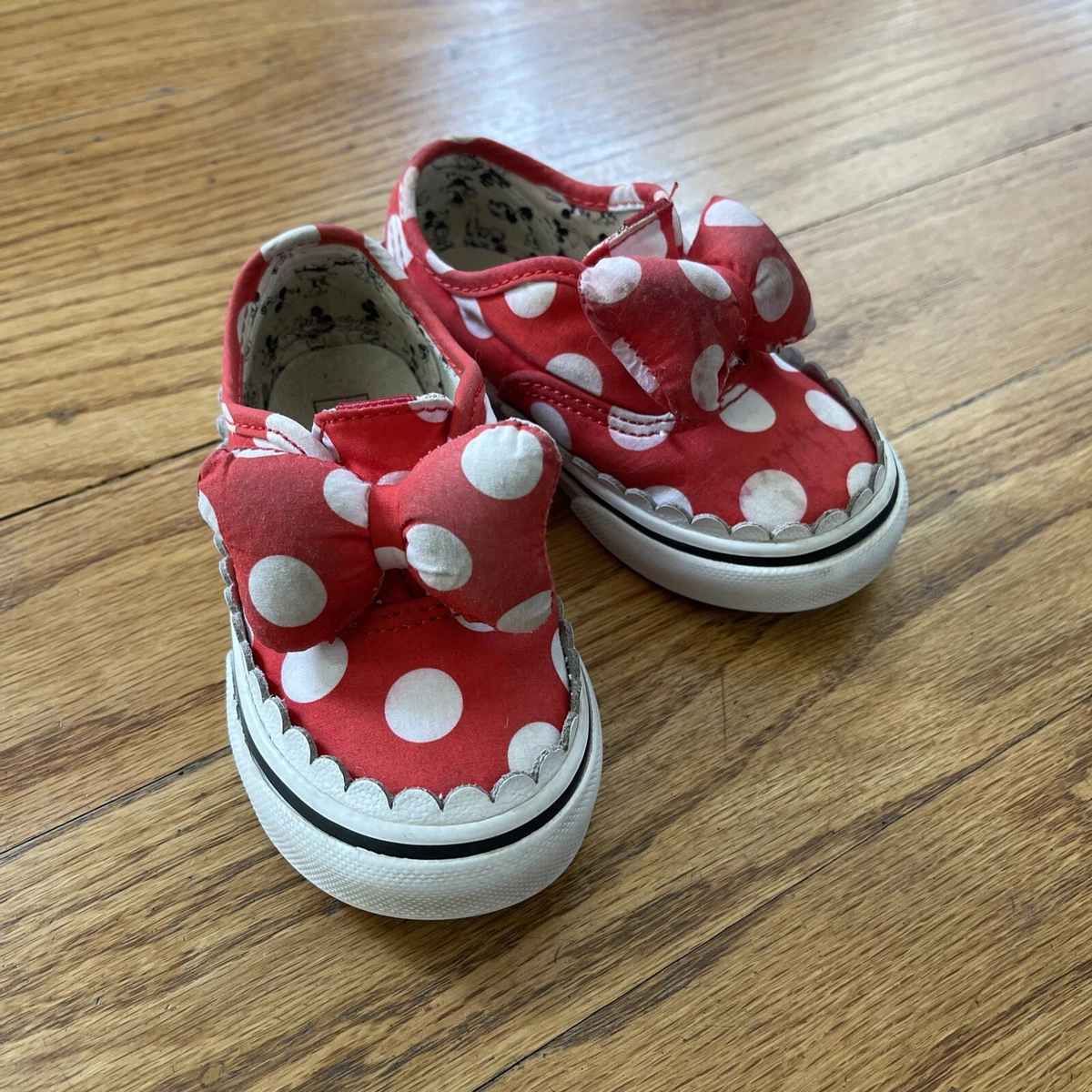 Minnie mouse infant vans discount