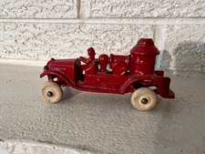 CAST IRON FIRE TRUCK ARCADE HUBLEY AC WILLIAMS PUMPER FIRE TRUCK 4.5"  Excellent