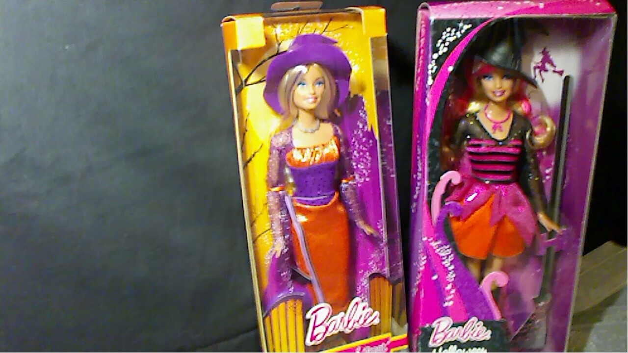 halloween barbie dolls