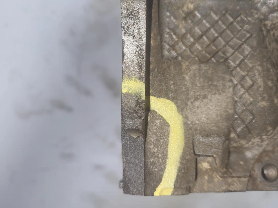 Used Left Engine Cylinder Head fits: 2011 Jaguar Xf 5.0L 6.35mm pitch main timin - Изображение 3 из 4