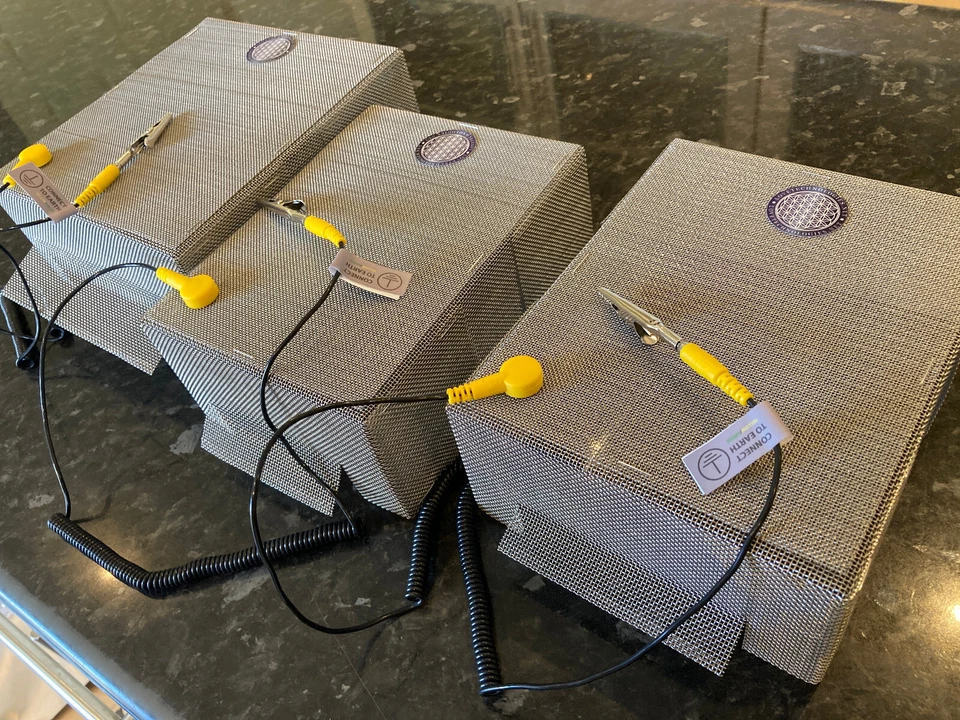 LOVE TECHNOLOGIES Smart Meter Radiation Shield Cover UK. Faraday cage. Reduce Microwave Radiation.