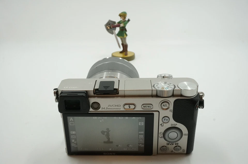 ony Alpha a6000 Silver 24.3MP Mirrorless Camera 18-55mm OSS Lens Kit SC7203 - Photo 3/4