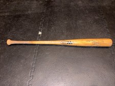 Alberto Callaspo Louisville Slugger M9 C243 Game Used Cracked Bat