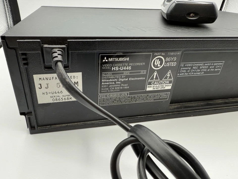 Reproductor grabador VCR VHS Mitsubishi HS-u446 con control remoto y cables probado y funcionando Foto 4 de 4