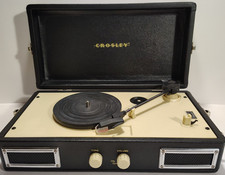 Crosley CR40 Portable Suitcase Turntable - Black- EXCELLENT - Working - Used