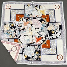 elegance 16 Momme Jacquard Silk Scarf (65cm) with hand-rolled edges Double-sided