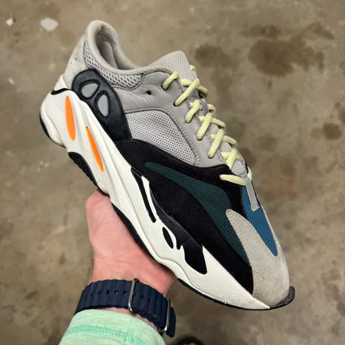 Taglia 11 Adidas Yeezy Boost 700 Low Wave Runner Usate Senza scatola