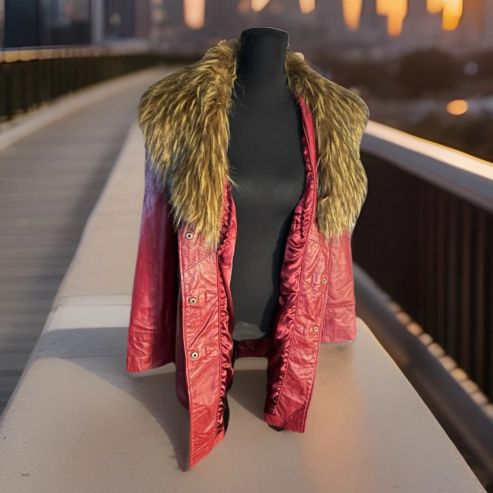 Abrigo Terry Lewis Clásico Lujo Cuero Rojo Piel Sintética Cuello Cierre Palanca Vintage Foto 4 de 4