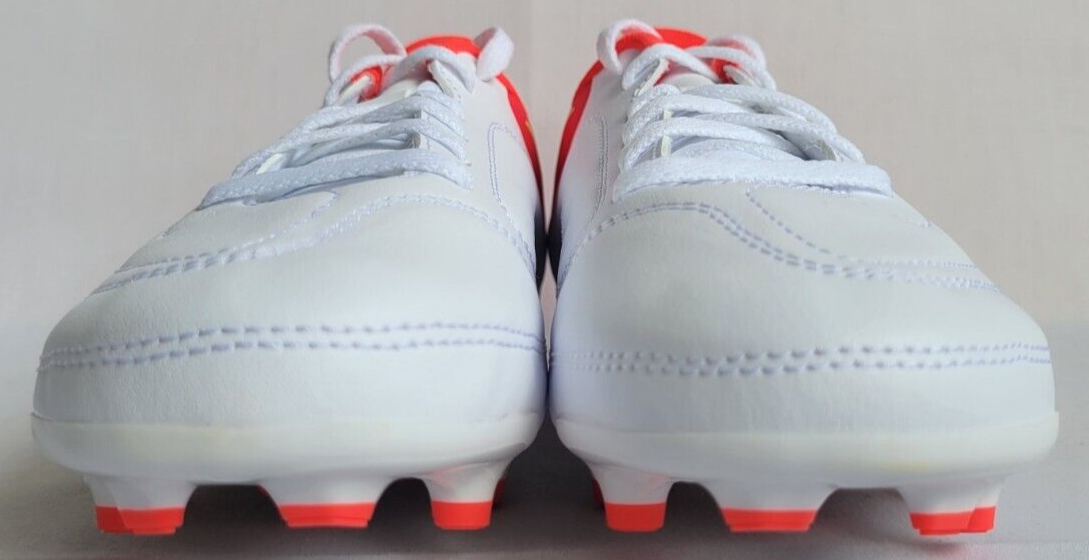Nike Tiempo Fly Touch Lite Club Soccer Cleat Size 3Y DV4348 Nike Tiempo Fly Touch Lite Club Soccer Cleat Size 3Y DV4348