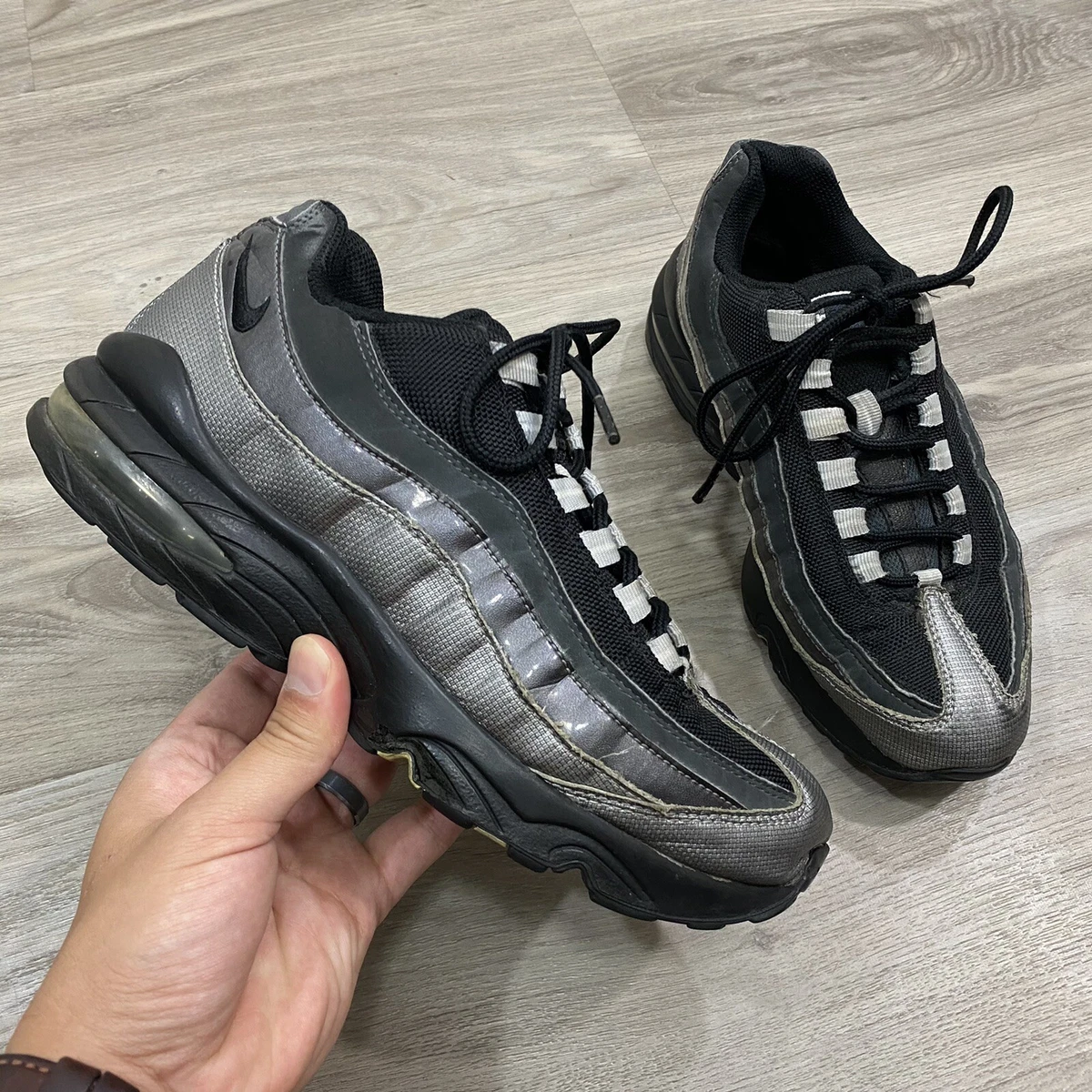 Nike Air Max 95 GS Youth 6Y Women s Size 7.5 Black Silver Metallic 307565 028