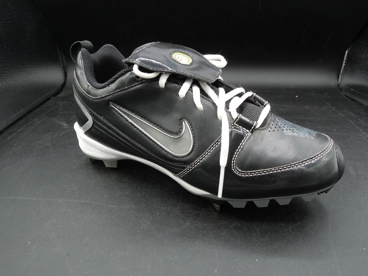 Black nike best sale metal softball cleats