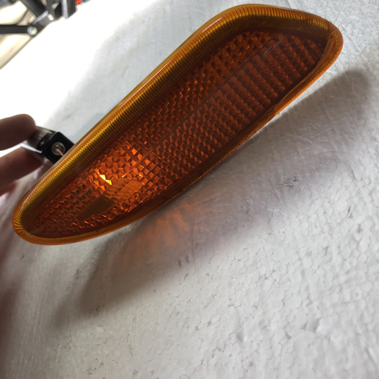 02 - 07 MERCEDES W203 C Class OEM Right Front Bumper Marker Light 