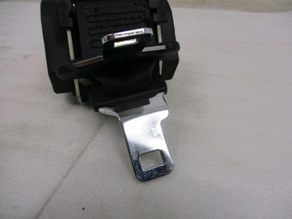 Cinturón de seguridad trasero izquierdo se adapta a Peugeot RCZ 2.0 HDI Foto 4 de 4