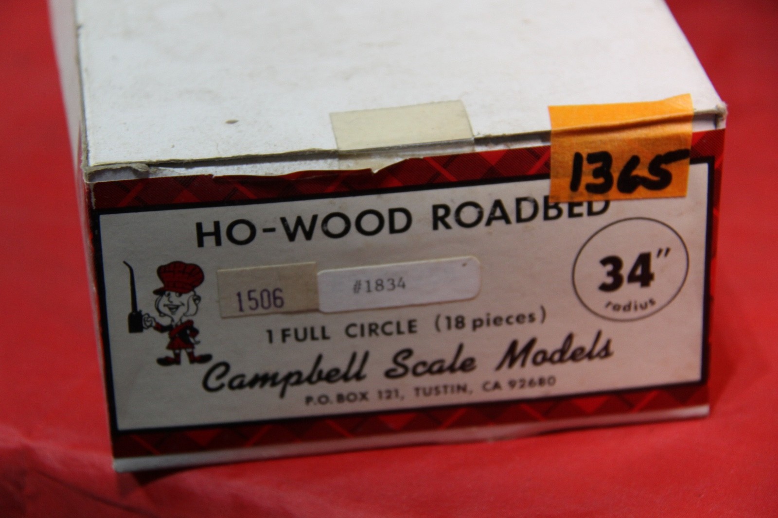 1365 - Campbell Scale Models - HO Roadbed - 34" Full Circle -18 Pieces - [1834]
