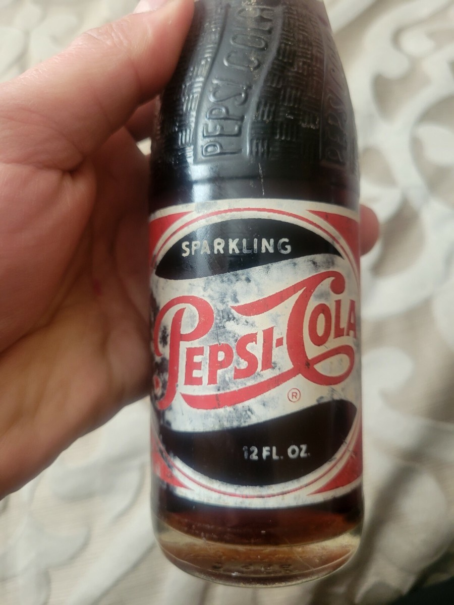 Vintage Sparkling PEPSI COLA Glass Bottle unopened sold as is