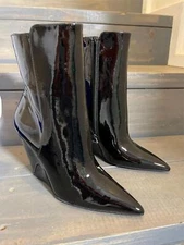 New w/box, Stuart Weitzman Black Leather Boot, 4.5 US