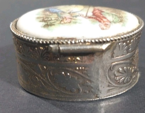 Vintage Mid Century Made in Italy Porcelain Pill Box Fragonard Courting Scene - Picture 7 of 17