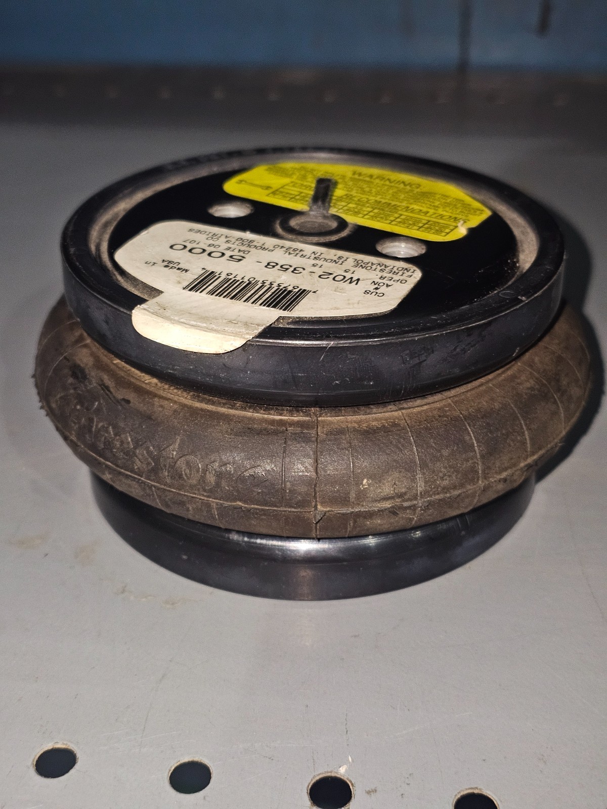 Firestone W02-358-5000 Pneumatic Actuator (Open Box)