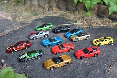 Vintage Hot Wheels Loose  Lot Of  Corvettes Stingray Toy car