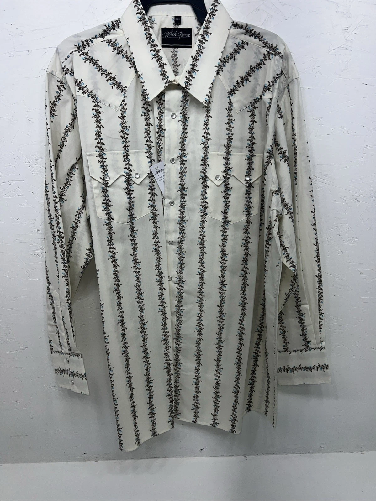 New Men’s White Floral White House Pearl Snap Long Sleeve Shirt. XXL G-67
Opens in a new window or t