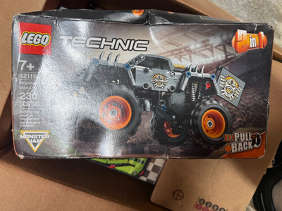 LEGO Technic Monster Jam Max-D (42119) box damage New Sealed Box