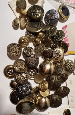 Lot Vintage Metallic Looking Buttons Very Nice Selection! Streamline LaMode