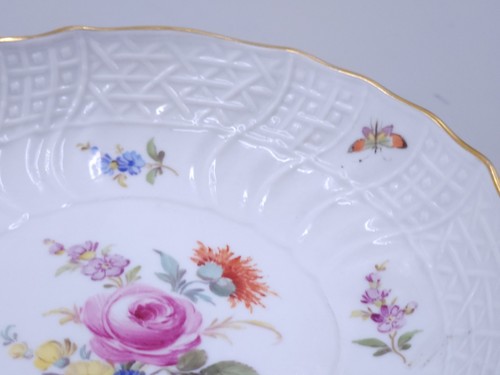 Meissen Porcelain Hand Painted 5" Plate Neubrandenstein Hofservice Style - Picture 11 of 16