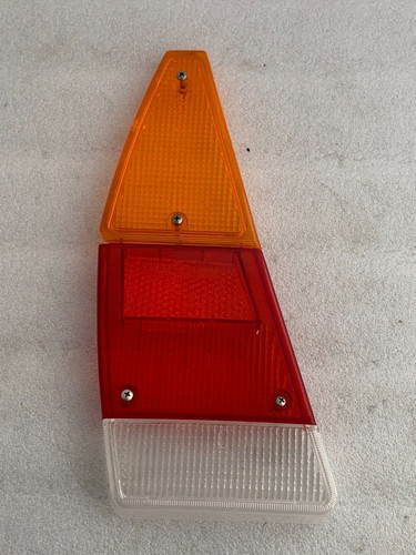 VW Passat B1 T 32 Variant Kombi Rücklicht Rückleuchte Glas links (X724)