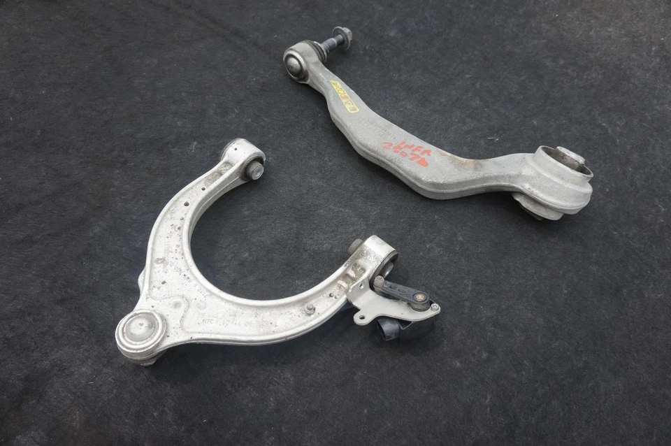 Juego 2 Brazos de control inferiores superiores delanteros izquierdo 31106885802 BMW M550I xDrive G30 20-23 Foto 3 de 4