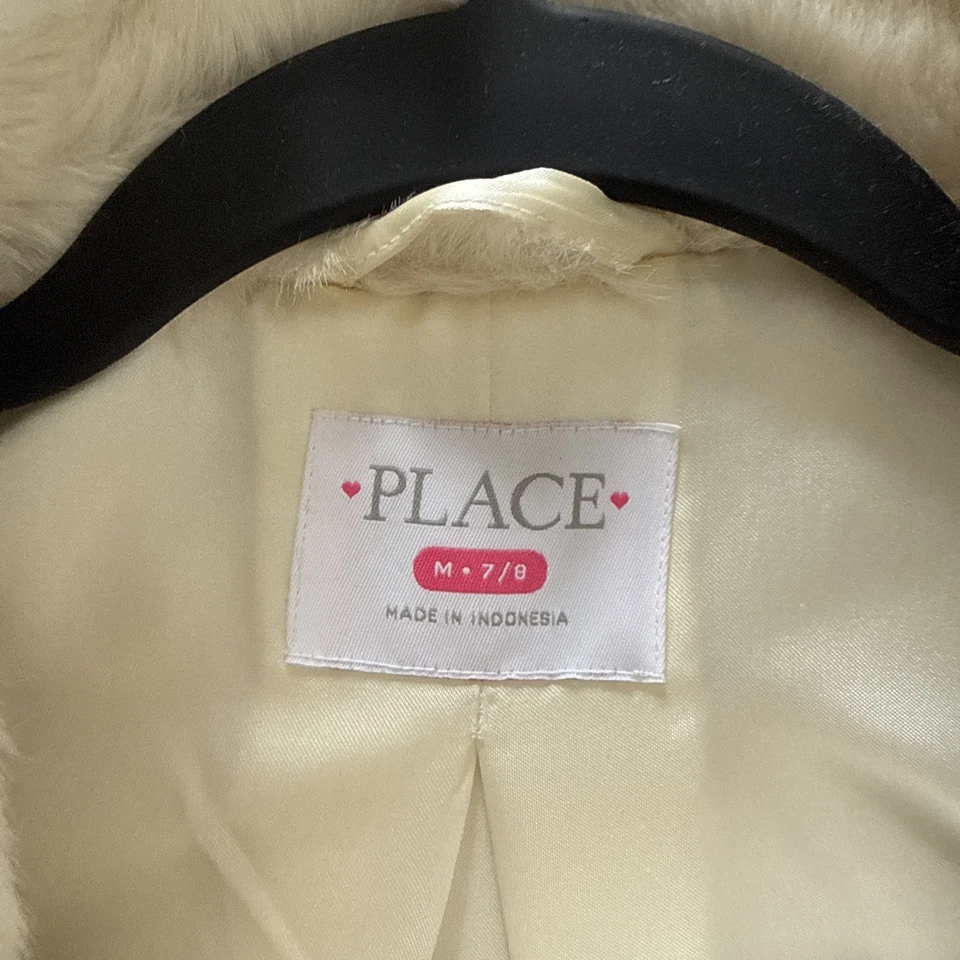 Casaco cropped infantil de pele sintética marfim para meninas tamanho 7/8 - Imagem 4 de 4