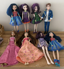Disney Descendants Dolls  x 8 all dressed