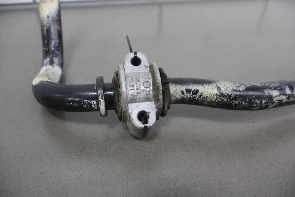 05-12 保时捷 911 997 Targa AWD 后稳定杆 原始设备制造商 (43K) 非电动 — 第 4/4 张图片