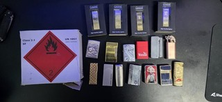 Große Feuerzeug Sammlung – ca. 64 Stück – Metall & Marken – ungeprüft