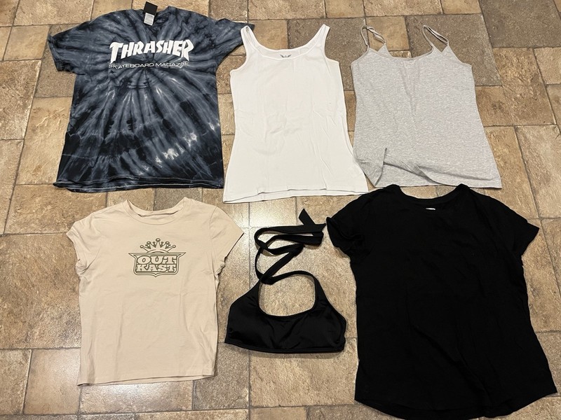 Lot Womens Size Small Thrasher-Old Navy + Used