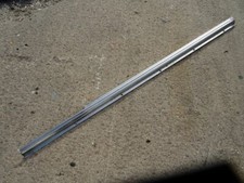 Mercedes SLC C107 R107 Einstiegsleiste Vorne Rechts Chrom Einstieg Chromleiste