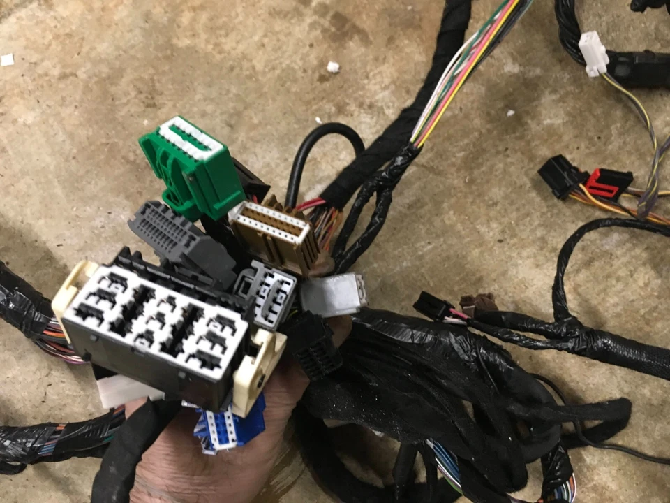 2015- 2019 DODGE GRAND CARAVAN Instrument Panel Wiring Harness Mopar OEM . - Image 4 of 4